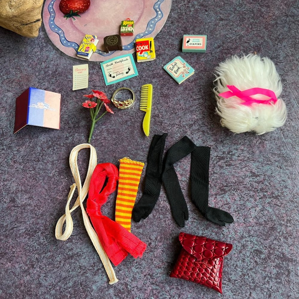 VINTAGE BARBIE/Dawn/Dollhouse Items.  FREE🔥🔥 w/ any other purchase!
